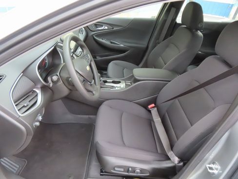 New 2025 Chevrolet Malibu LS w/ Driver Confidence Package image 18