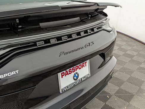 Used 2021 Porsche Panamera GTS image 10