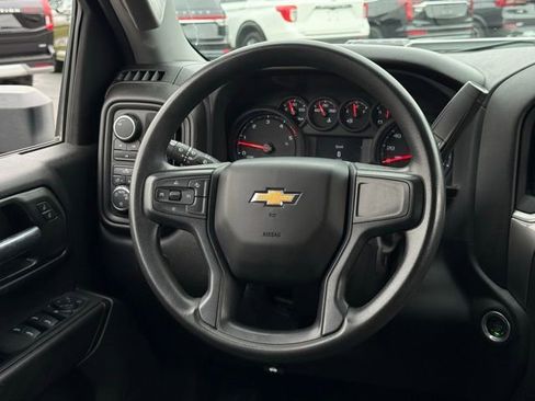 Used 2025 Chevrolet Silverado 2500 W/T image 6