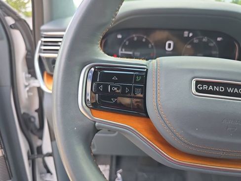 Used 2023 Jeep Grand Wagoneer Series II w/ Flexible Seating Group AWD/4WD image 34