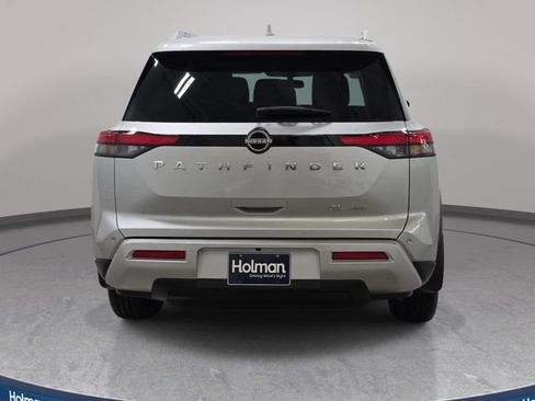 Used 2022 Nissan Pathfinder SL w/ Lighting Package (N92) AWD/4WD image 7