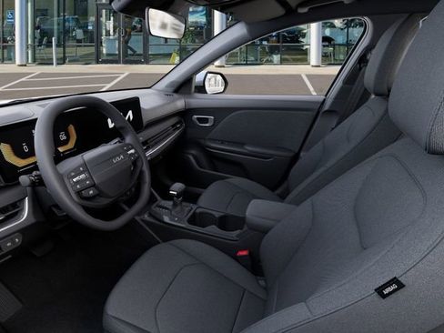 New 2026 Kia K4 LXS image 17