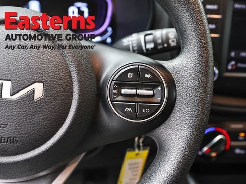 Used 2024 Kia Soul LX w/ Option Group 015 FWD image 15