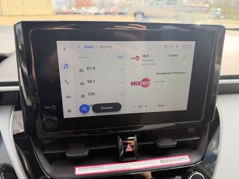 Certified 2024 Toyota Corolla SE w/ SE Premium Package image 21