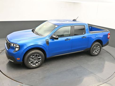 New 2025 Ford Maverick XLT w/ XLT Luxury Package image 38