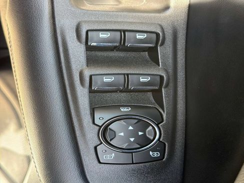 Used 2024 Ford Edge SE w/ Black Appearance Package AWD/4WD image 18