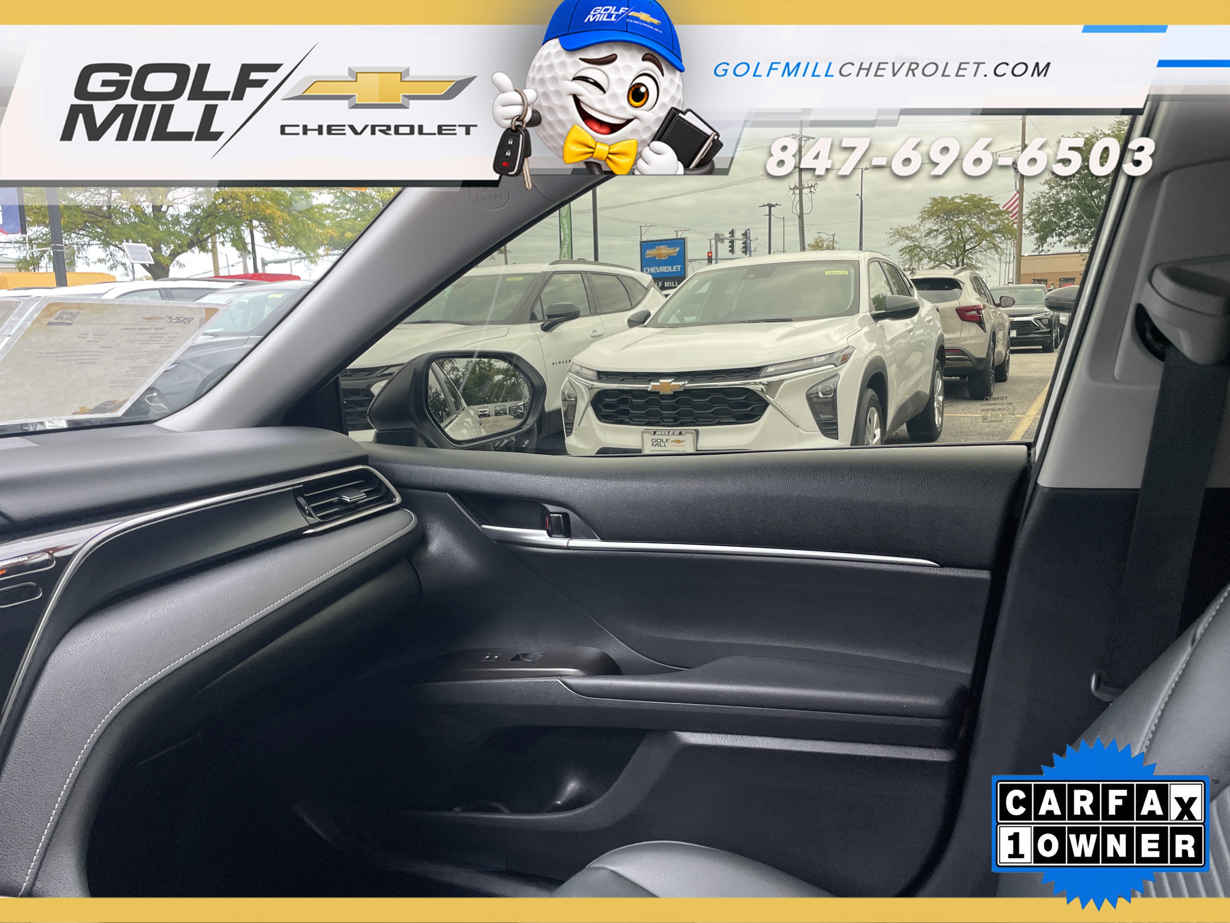 Used 2024 Toyota Camry SE w/ Convenience Package FWD image 26