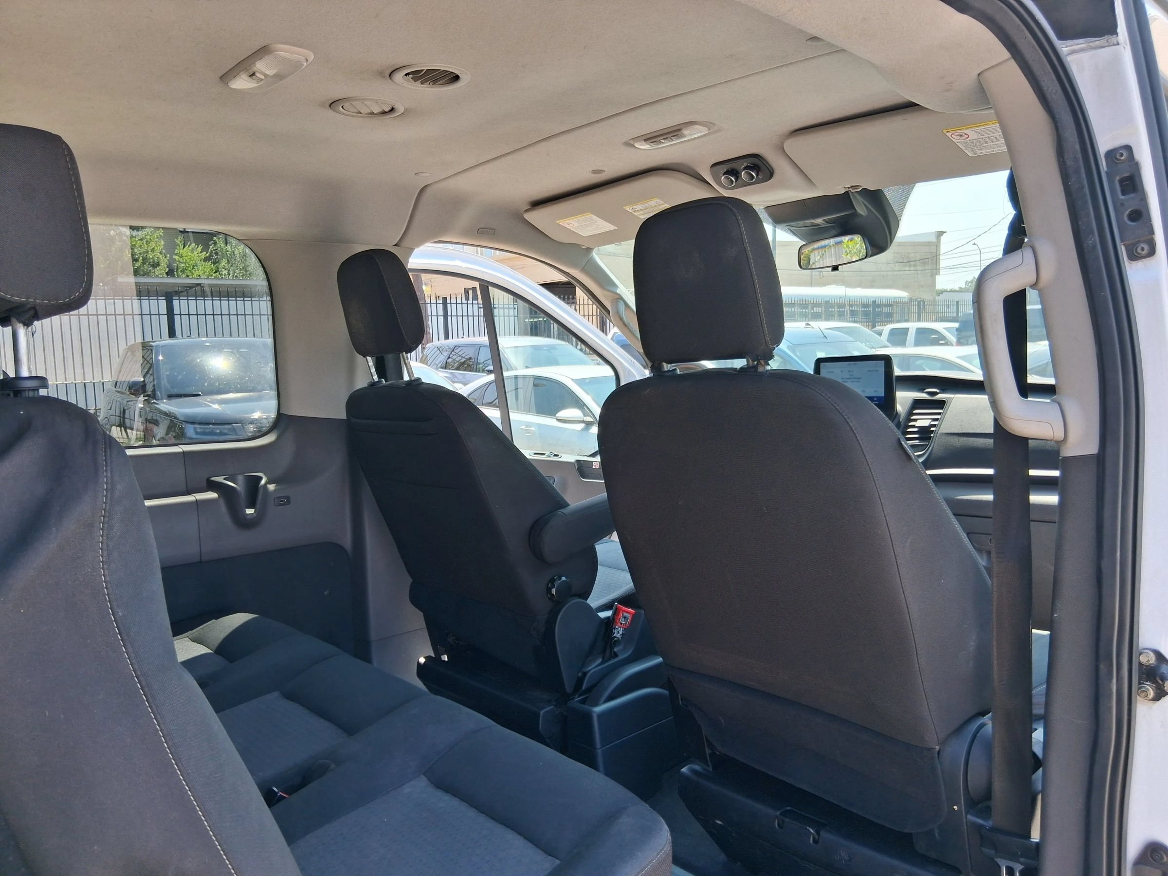 Used 2020 Ford Transit 150 XL RWD image 33