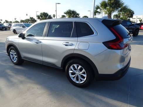 Certified 2025 Honda CR-V LX image 6