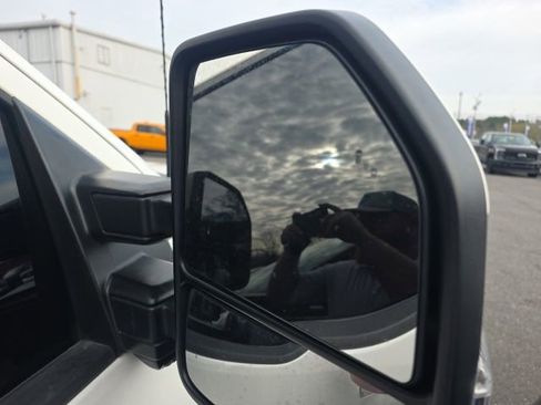 Used 2022 Ford F350 Lariat w/ Lariat Ultimate Package image 7