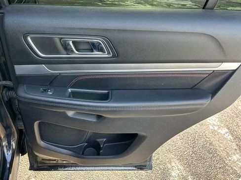 Used 2019 Ford Explorer Sport image 46