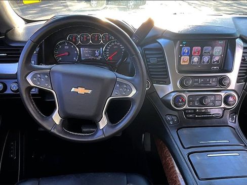 Certified 2017 Chevrolet Suburban Premier image 9