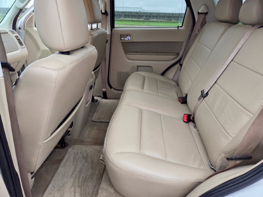 Used 2010 Ford Escape Limited AWD/4WD image 31