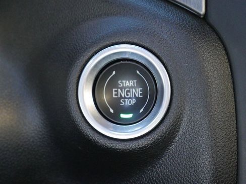 Used 2023 GMC Sierra 3500 Denali w/ Denali Ultimate Package image 38