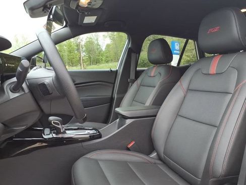 Used 2025 Chevrolet Trax RS w/ Driver Confidence Package FWD image 10