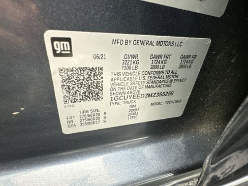 Certified 2021 Chevrolet Silverado 1500 RST image 19