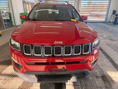 Used 2018 Jeep Compass Latitude w/ Popular Equipment Group image 2