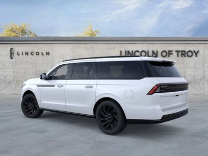 New 2026 Lincoln Navigator L Reserve w/ Jet Appearance Package