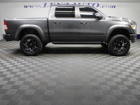 Used 2022 RAM 1500 Big Horn AWD/4WD image 3