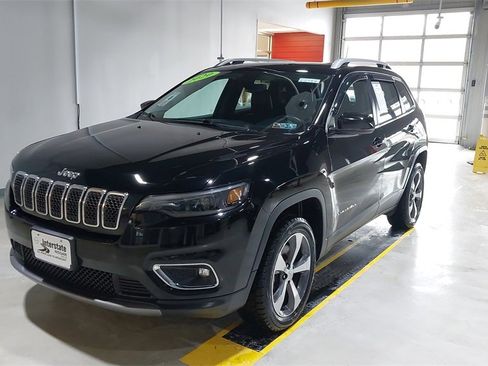 Used 2020 Jeep Cherokee Limited image 18