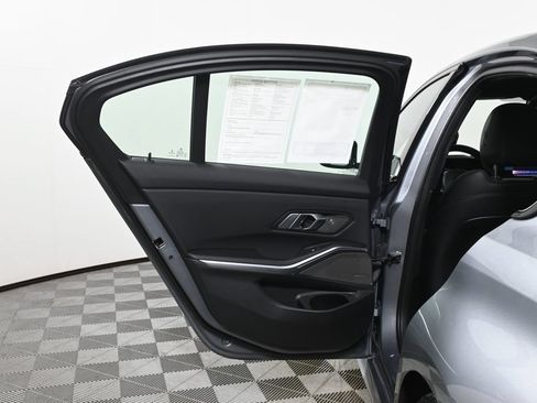 Used 2023 BMW 330i xDrive Sedan w/ M Sport Package AWD/4WD image 25