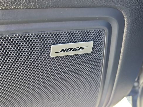 Certified 2024 Porsche Macan AWD/4WD image 21
