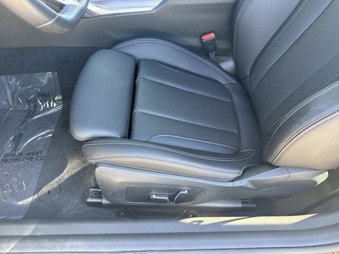 Used 2025 BMW M240i Coupe image 14