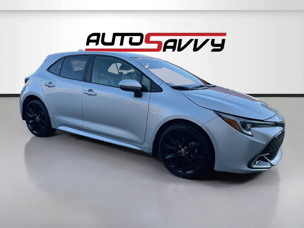 Used 2025 Toyota Corolla XSE FWD image 1