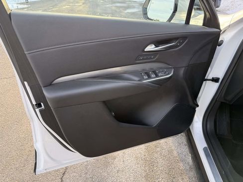 Used 2024 Cadillac XT4 Premium Luxury image 14