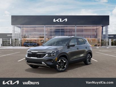 New 2025 Kia Seltos EX w/ EX Sunroof Package