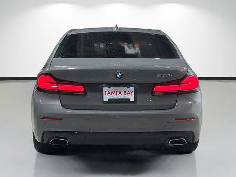 Used 2021 BMW 530i w/ Premium Package RWD image 4