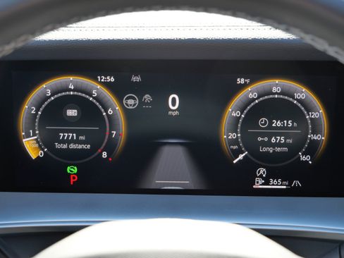 Certified 2025 Volkswagen Tiguan SE image 23