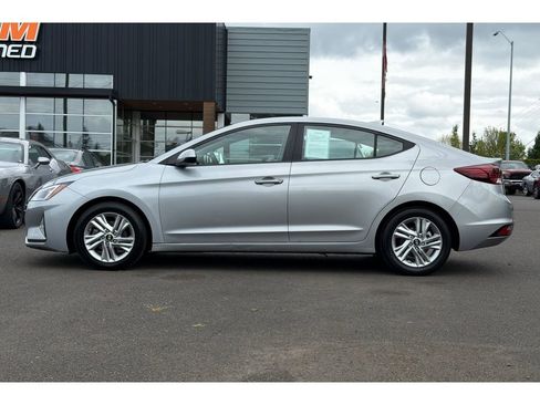 Used 2020 Hyundai Elantra SEL w/ Cargo Package (C1) FWD image 9