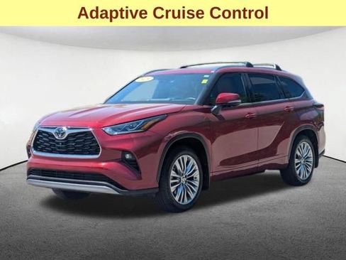 Used 2025 Toyota Highlander Platinum AWD/4WD image 10