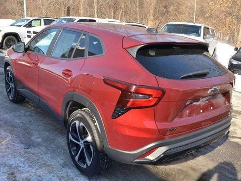 Used 2024 Chevrolet Trax RS image 6