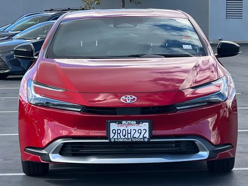 Certified 2024 Toyota Prius Prime SE image 10