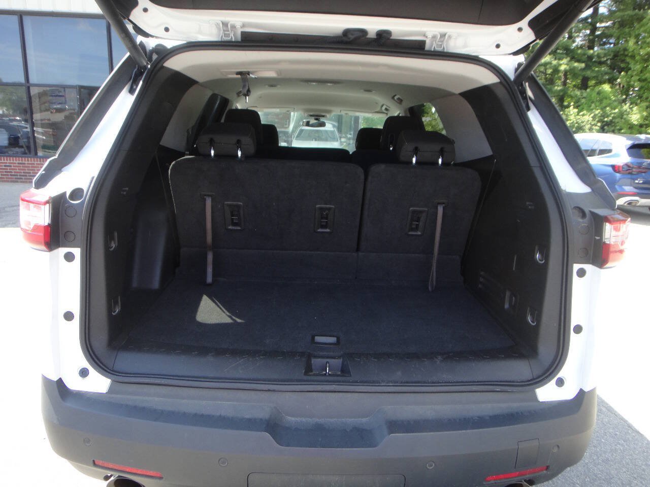 Used 2018 Chevrolet Traverse LT AWD/4WD image 17