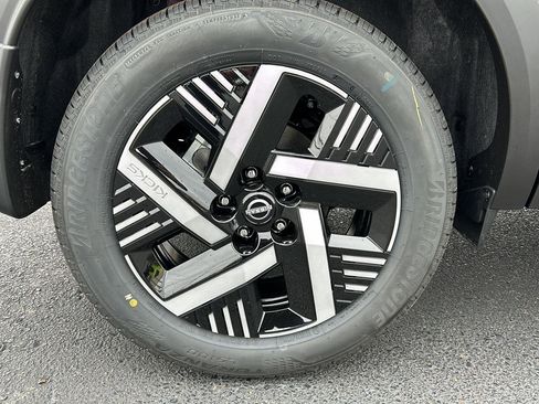 New 2026 Nissan Kicks SV w/ Charging Package image 8