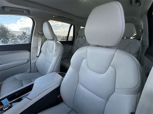 Used 2023 Volvo XC90 B6 Plus w/ Protection Package Premier image 16