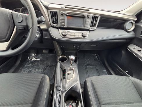 Used 2015 Toyota RAV4 XLE image 11