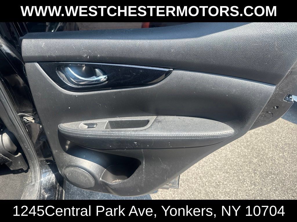 Used 2020 Nissan Rogue Sport AWD image 17