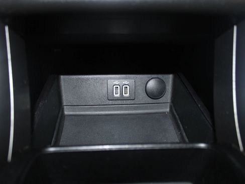 Used 2020 Ford Fusion SEL image 19