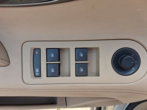 Used 2011 Buick LaCrosse CXL w/ Luxury Package FWD image 11