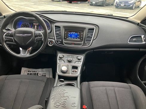 Used 2015 Chrysler 200 Limited w/ Convenience Group FWD image 17
