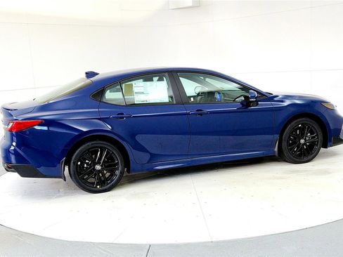 New 2026 Toyota Camry SE image 6