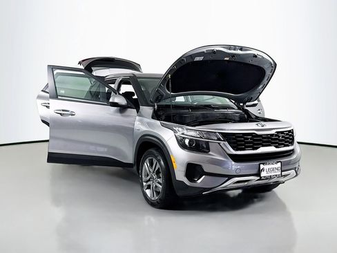 Used 2021 Kia Seltos LX AWD/4WD image 17