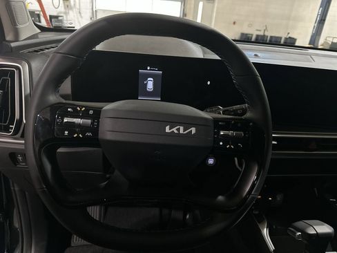 New 2026 Kia Sorento S image 11