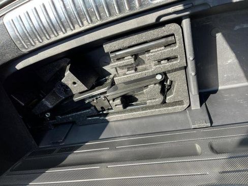 Used 2017 Kia Sorento SX image 14