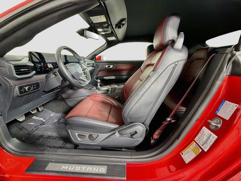 Used 2024 Ford Mustang GT Premium w/ GT Performance Package RWD image 21