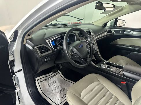 Used 2018 Ford Fusion S FWD image 17